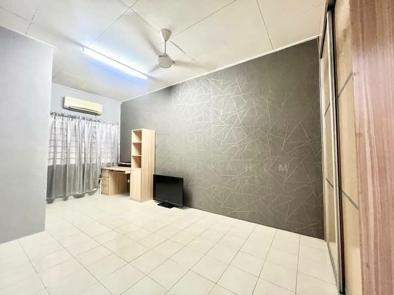 Rumah Teres 2 Tingkat untuk Dijual di Taman Bukit Ria (Kajang) - Azli Ibrahim - Interior - PropertyGuru.com.my