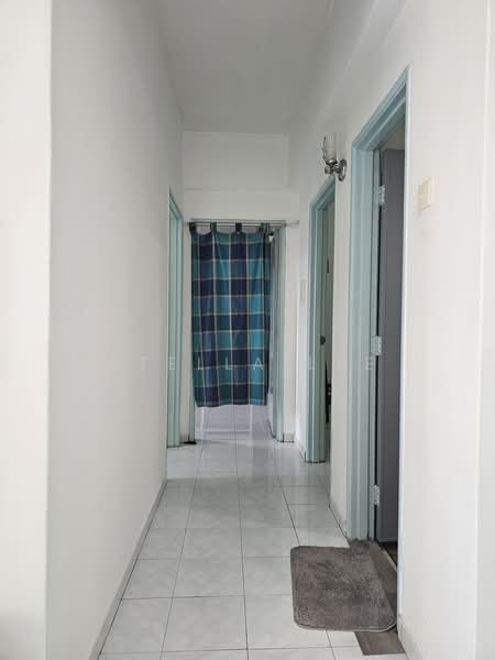 Kondominium untuk Disewa di Forest Green - Stella Lee - Corridor - PropertyGuru.com.my