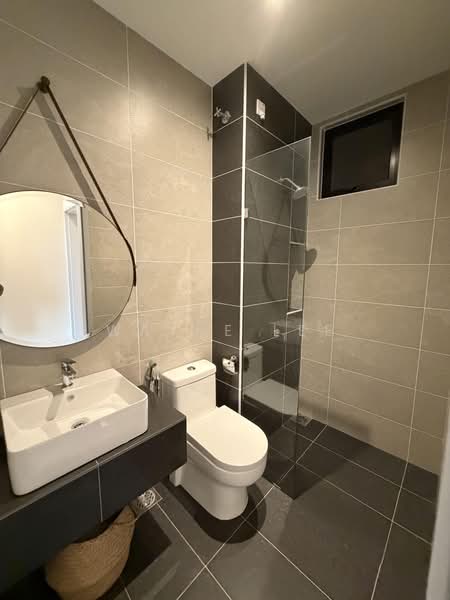 Pangsapuri untuk Dijual di Mandolin @ Desa Tebrau - Wayne Lee - Bathroom - PropertyGuru.com.my