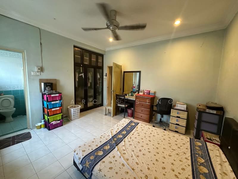 2-storey Terraced House for Sale in Bandar Baru Tambun (Tambun) - Marcus Seng - Bedroom - PropertyGuru.com.my