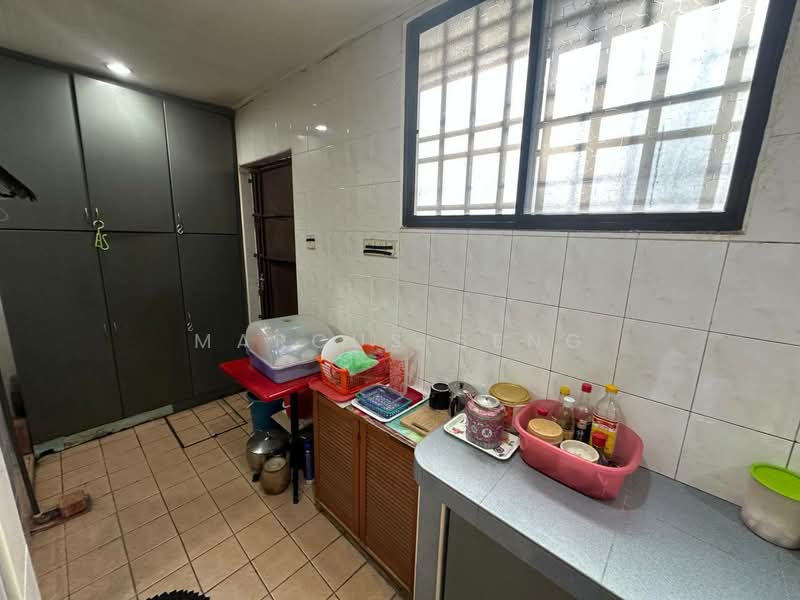 2-storey Terraced House for Sale in Bandar Baru Tambun (Tambun) - Marcus Seng - Kitchen - PropertyGuru.com.my