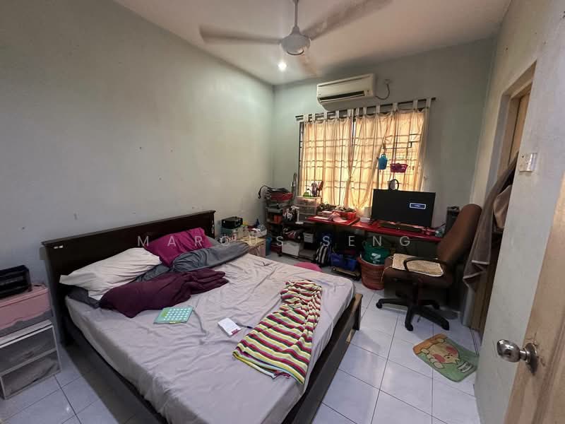 2-storey Terraced House for Sale in Bandar Baru Tambun (Tambun) - Marcus Seng - Bedroom - PropertyGuru.com.my