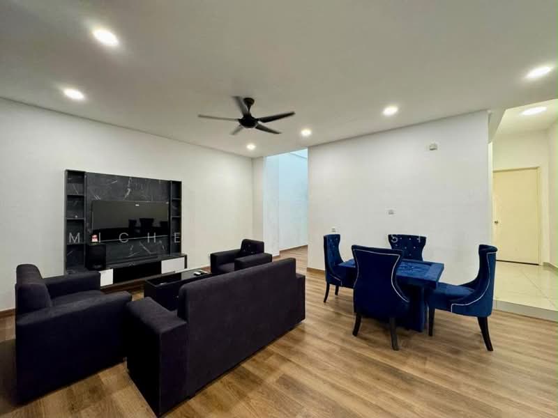 Rumah Teres 3 Tingkat untuk Dijual di Taman Mount Austin (Tebrau) - Michele Sylvester - Living Room - PropertyGuru.com.my