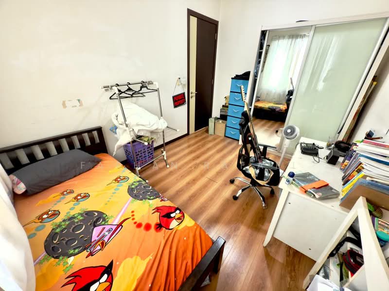Rumah Berkembar untuk Dijual di Taman Tropika 2 (Kajang) - Farhan Rafael - Bedroom - PropertyGuru.com.my