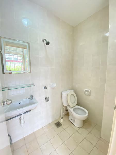 Semi-Detached House for Rent in Johor Bahru (Johor) - Mindy Lee - Bathroom - PropertyGuru.com.my
