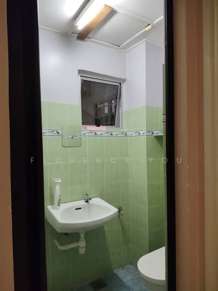 Pangsapuri untuk Disewa di Cengal Apartment - Florence You - Bathroom - PropertyGuru.com.my