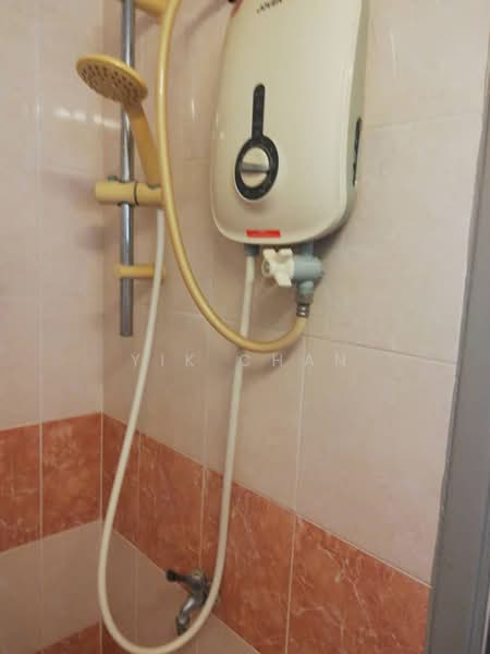 Apartment for Sale at Pelangi Apartment - Yik Chan - Bathroom - PropertyGuru.com.my