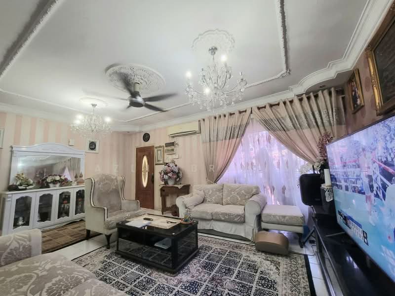 Rumah Teres 2 Tingkat untuk Dijual di Bandar Damai Perdana (Cheras) - Azli Ibrahim - Living Room - PropertyGuru.com.my