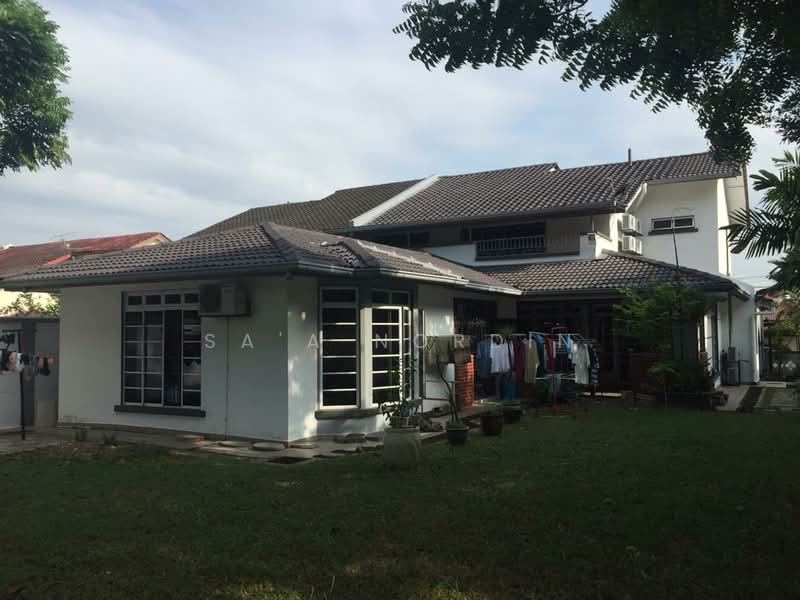 Semi-Detached House for Sale in Kelana Jaya (Petaling Jaya) - Sa'a Nordin - Exterior - PropertyGuru.com.my