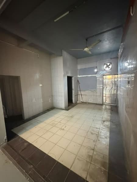 Kedai untuk Disewa di Perai (Penang) - Alex Thor - Interior - PropertyGuru.com.my