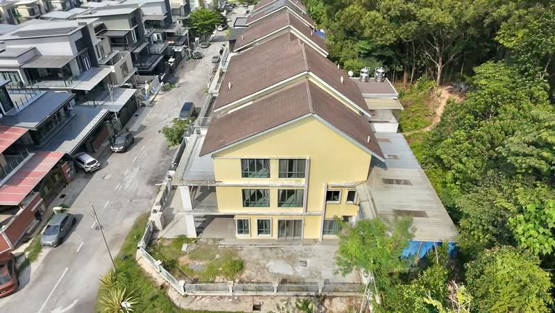 Semi-Detached House for Sale in Bandar Mahkota Cheras (Cheras) - Azli Ibrahim - Exterior - PropertyGuru.com.my