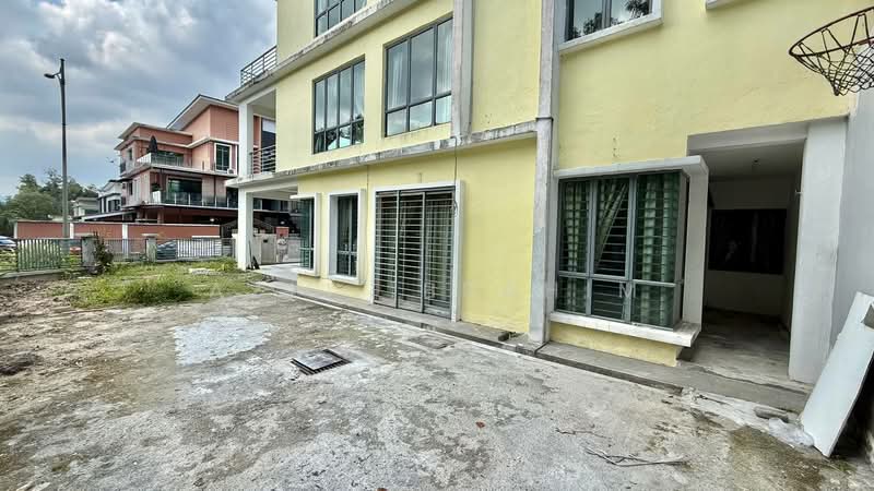 Semi-Detached House for Sale in Bandar Mahkota Cheras (Cheras) - Azli Ibrahim - Exterior - PropertyGuru.com.my