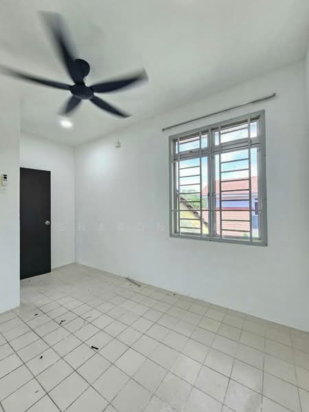 Rumah Teres 2 Tingkat untuk Dijual di Taman Setia Indah (Tebrau) - Sharon Ong - Interior - PropertyGuru.com.my
