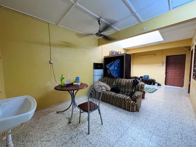 Rumah Teres 1 Tingkat untuk Dijual di Taman Ehsan (Kepong) - Azli Ibrahim - Living Room - PropertyGuru.com.my