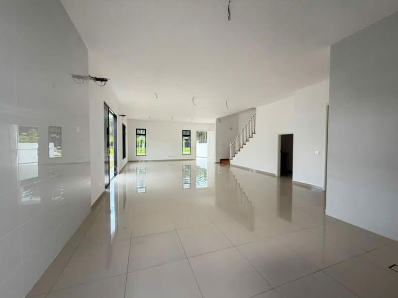 Cluster House for Sale in Taman Ekoflora (Johor Bahru) - Queenie Ng - Living Room - PropertyGuru.com.my
