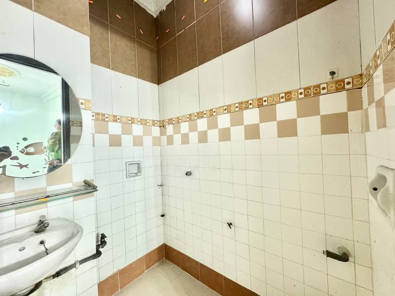 2-storey Terraced House for Sale in Taman Segambut SPPK (Batu) - Loharaj . - PropertyGuru.com.my