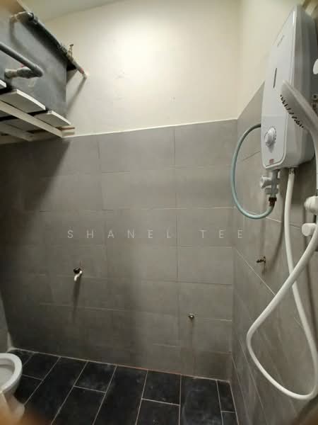 2-storey Terraced House for Rent in Kluang (Johor) - Shanel Tee - Bathroom - PropertyGuru.com.my