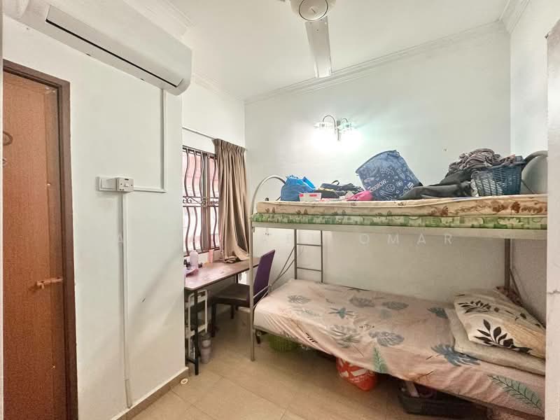 Rumah Teres 2 Tingkat untuk Dijual di Taman Pinggiran Usj (Subang Jaya) - Faisal Abu Omar - Bedroom - PropertyGuru.com.my