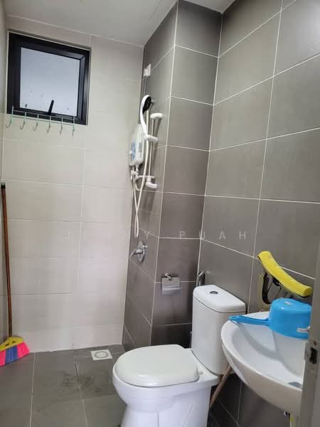 Condominium for Rent at Green Park Residence - Jenny Puah - Bathroom - PropertyGuru.com.my
