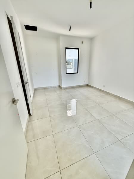 Rumah Teres 2-Tingkat untuk Disewa di Bandar Rimbayu (Telok Panglima Garang) - Mala Palanisamy - PropertyGuru.com.my