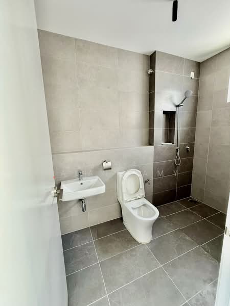 Rumah Teres 2-Tingkat untuk Disewa di Bandar Rimbayu (Telok Panglima Garang) - Mala Palanisamy - PropertyGuru.com.my