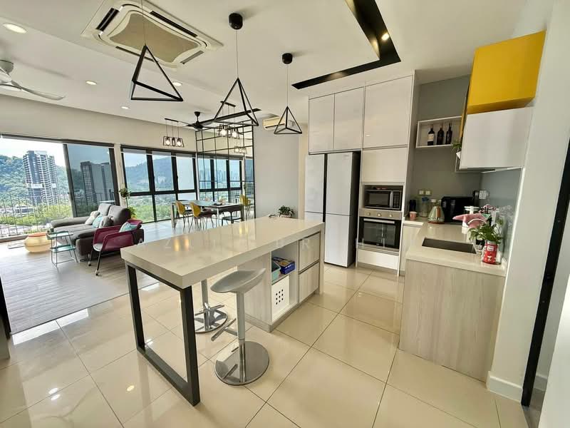Kondominium untuk Dijual di 16 Quartz Sky Villa - Azli Ibrahim - Living Room - PropertyGuru.com.my