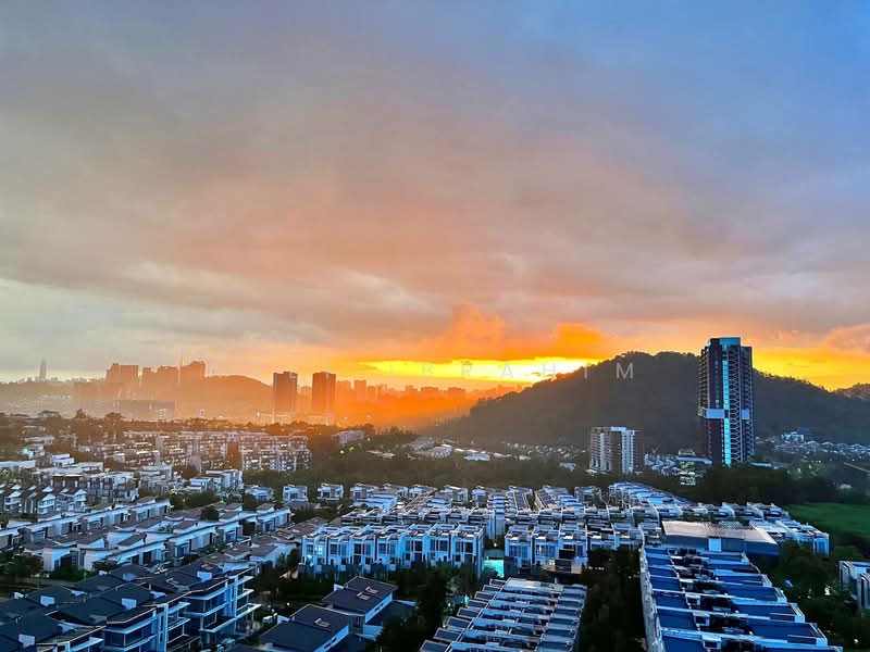 Kondominium untuk Dijual di 16 Quartz Sky Villa - Azli Ibrahim - Exterior - PropertyGuru.com.my