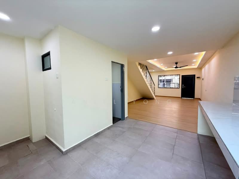 2-storey Terraced House for Sale in Taman Scientex Pasir Gudang (Pasir Gudang) - Daniel Yong - Living Room - PropertyGuru.com.my