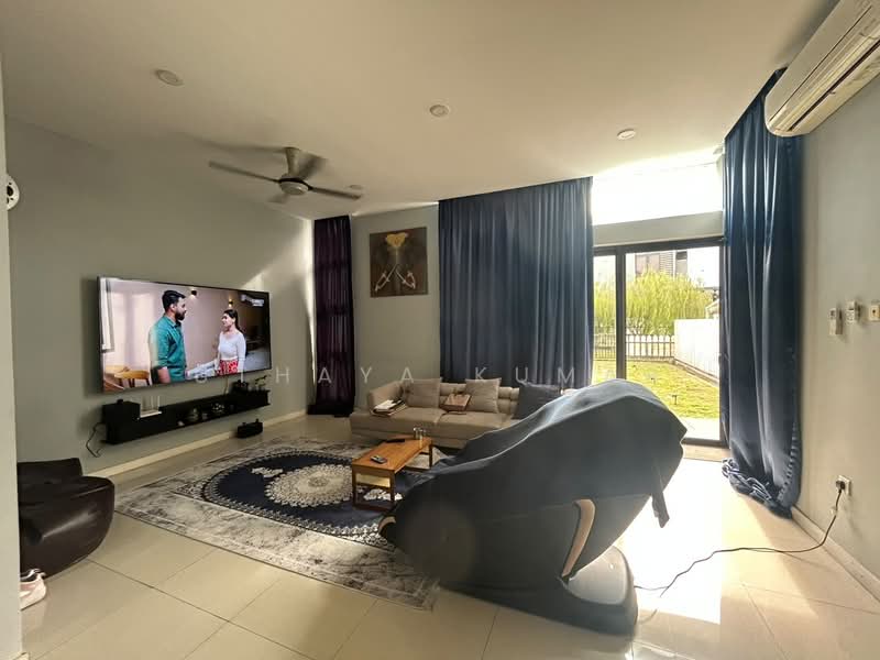 Banglo Pautan untuk Disewa di Taman Villa Senja (Rawang) - Uthaya Kumar - Living Room - PropertyGuru.com.my
