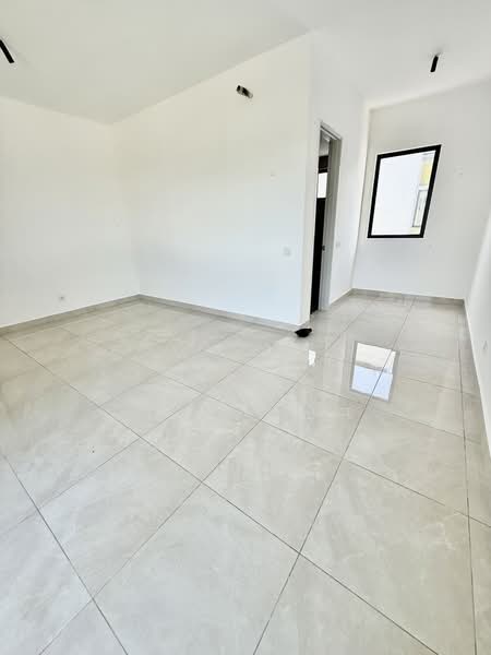 2-storey Terraced House for Sale in Bandar Rimbayu (Telok Panglima Garang) - Mala Palanisamy - PropertyGuru.com.my