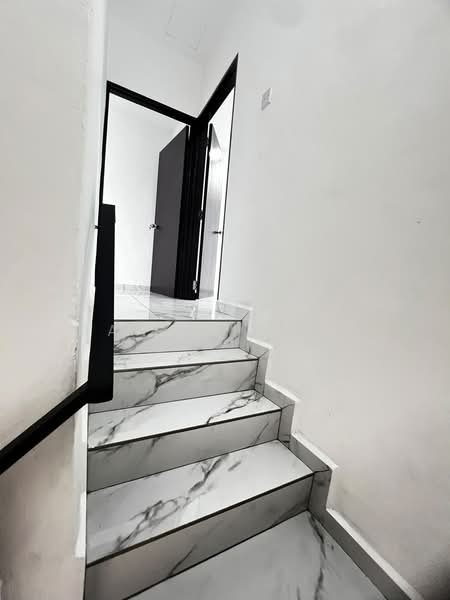 Rumah Teres 2 Tingkat untuk Dijual di Taman Ungku Tun Aminah (Skudai) - Daniel Yong - Interior - PropertyGuru.com.my