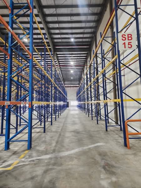 Warehouse for Rent in Shah Alam (Selangor) - Hamburg Yap - Interior - PropertyGuru.com.my