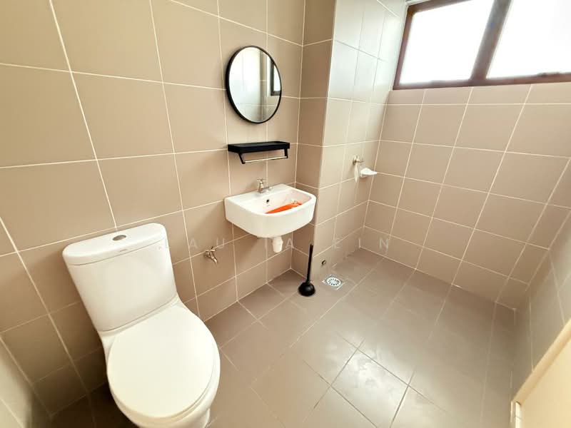 2-storey Terraced House for Rent in Rawang (Selangor) - Lau Ia Ein - Bathroom - PropertyGuru.com.my