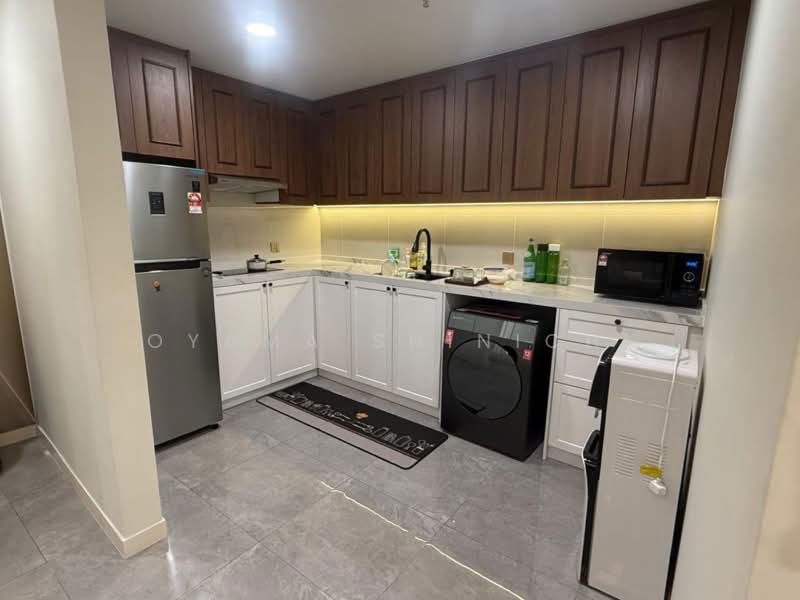 Kediaman Servis untuk Disewa di Ooak Suites @ Kiara 163 - Oyama Shinichi - Kitchen - PropertyGuru.com.my