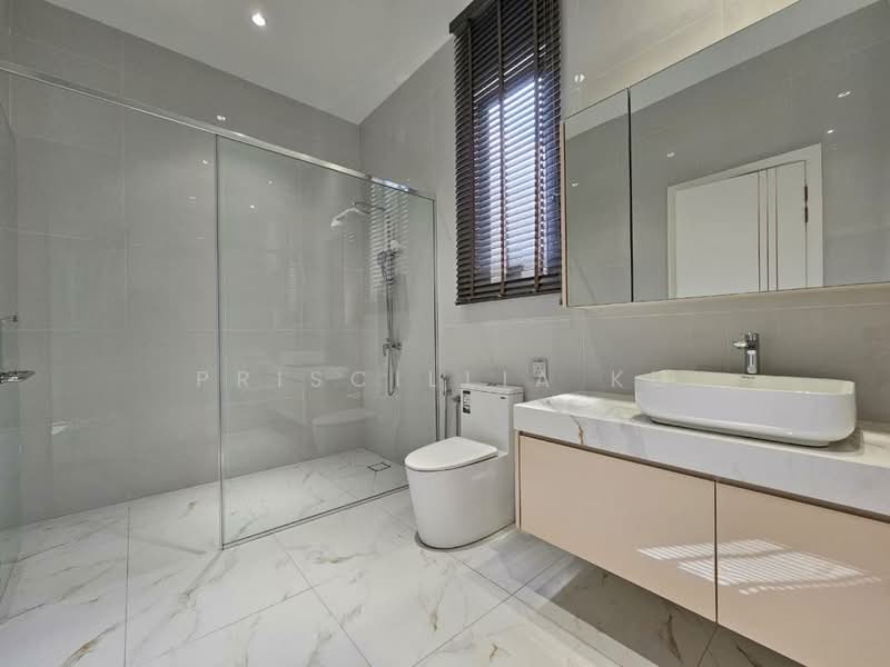 Semi-Detached House for Sale in Desa Parkcity (Kuala Lumpur) - Priscillia Ku - Bathroom - PropertyGuru.com.my