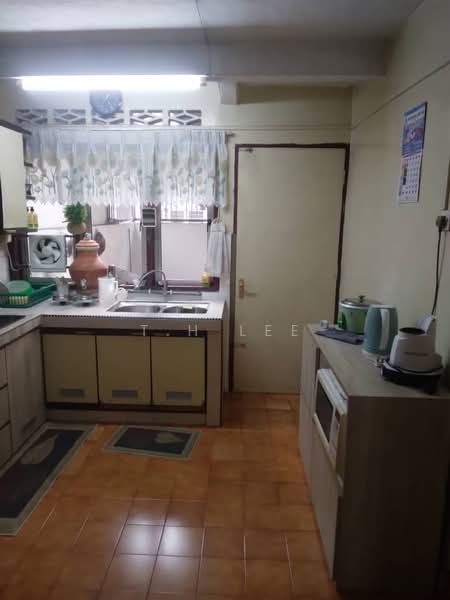 2-storey Terraced House for Sale in Teluk Pulai (Klang) - T.H Lee - Kitchen - PropertyGuru.com.my