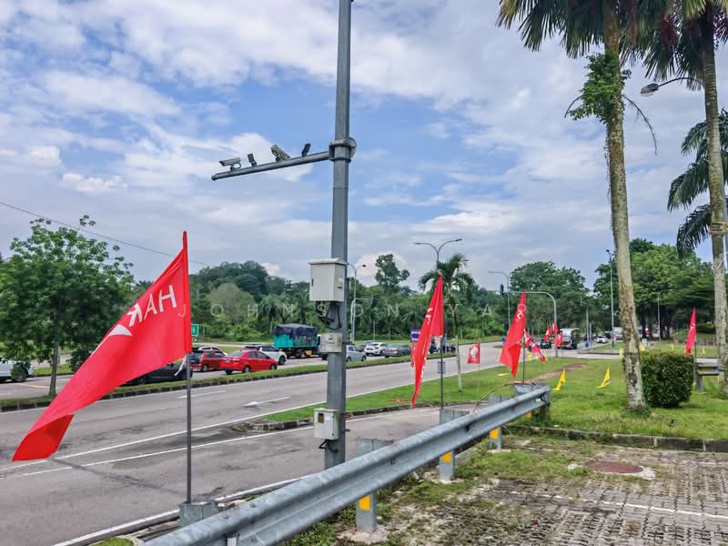 Shop / Office for Rent in Taman Impian Emas (Skudai) - Johnson Yap - Exterior - PropertyGuru.com.my