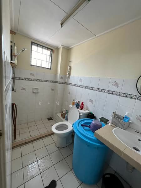 Rumah Teres 2 Tingkat untuk Dijual di Bandar Kinrara Seksyen 5 (Bandar Kinrara) - Kent Lai - Bathroom - PropertyGuru.com.my
