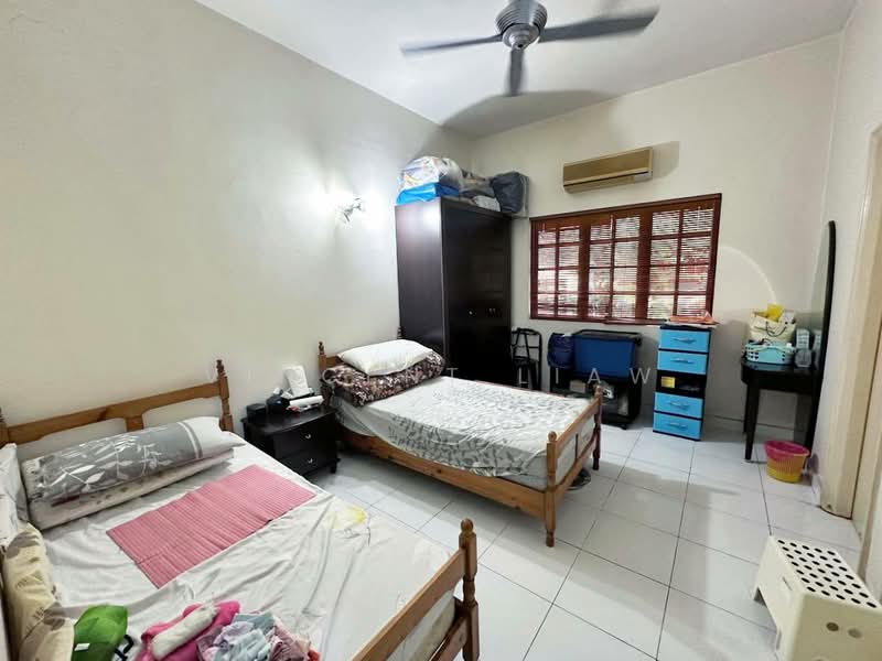 Bungalow for Sale in Sunway Damansara (Kota Damansara) - Vincent Liaw - Bedroom - PropertyGuru.com.my