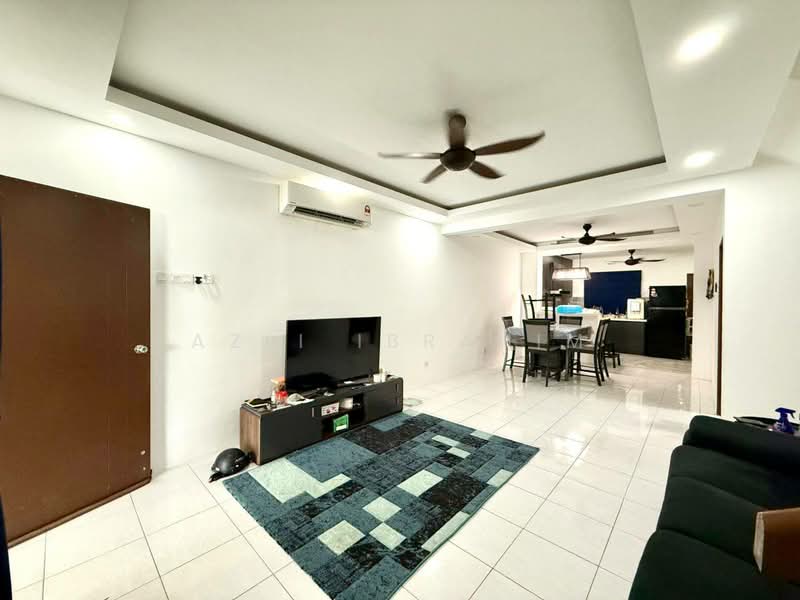 2-storey Terraced House for Sale in Taman Desiran Bayu (Puchong) - Azli Ibrahim - Living Room - PropertyGuru.com.my