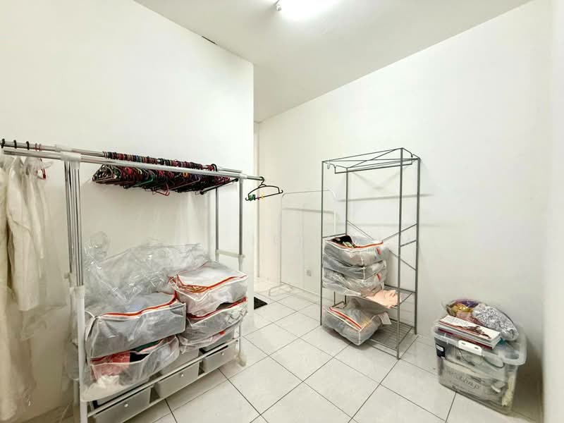 2-storey Terraced House for Sale in Taman Desiran Bayu (Puchong) - Azli Ibrahim - Interior - PropertyGuru.com.my