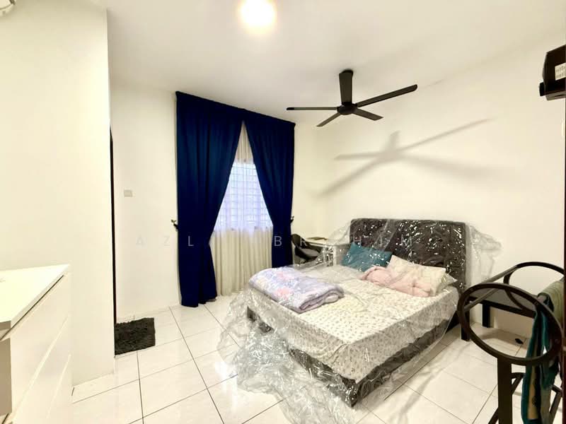 2-storey Terraced House for Sale in Taman Desiran Bayu (Puchong) - Azli Ibrahim - Bedroom - PropertyGuru.com.my