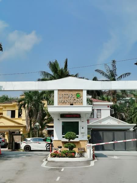 Rumah Berkembar untuk Dijual di Seri Kembangan (Selangor) - Muhammad Muadz - Exterior - PropertyGuru.com.my