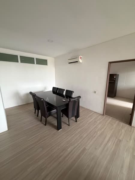 Kondominium untuk Dijual di D'Jewel Condominiums - Ai Lee - Dining Room - PropertyGuru.com.my