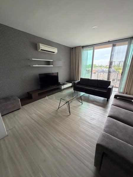Kondominium untuk Dijual di D'Jewel Condominiums - Ai Lee - Living Room - PropertyGuru.com.my