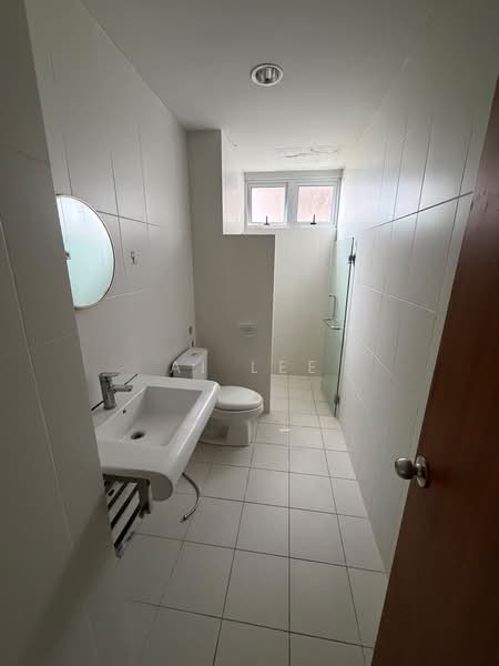 Kondominium untuk Dijual di D'Jewel Condominiums - Ai Lee - Bathroom - PropertyGuru.com.my