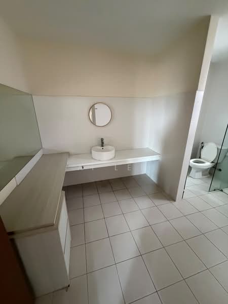 Kondominium untuk Dijual di D'Jewel Condominiums - Ai Lee - Bathroom - PropertyGuru.com.my
