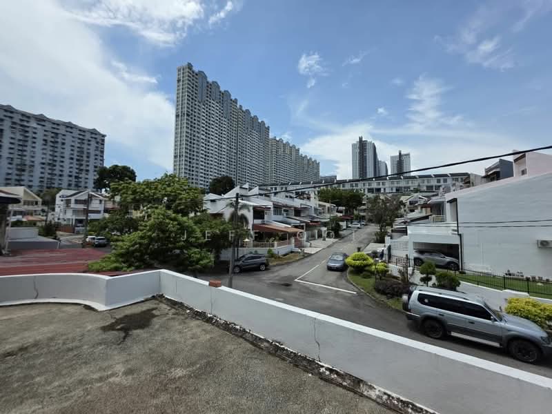 Semi-Detached House for Sale in Batu Uban (Gelugor) - Jeff Ooi - Exterior - PropertyGuru.com.my