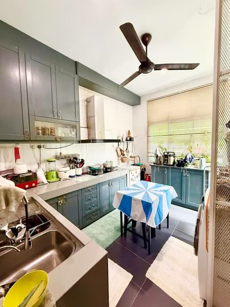 Rumah Berkembar untuk Dijual di Perdana Lakeview East (Cyberjaya) - Azli Ibrahim - Kitchen - PropertyGuru.com.my