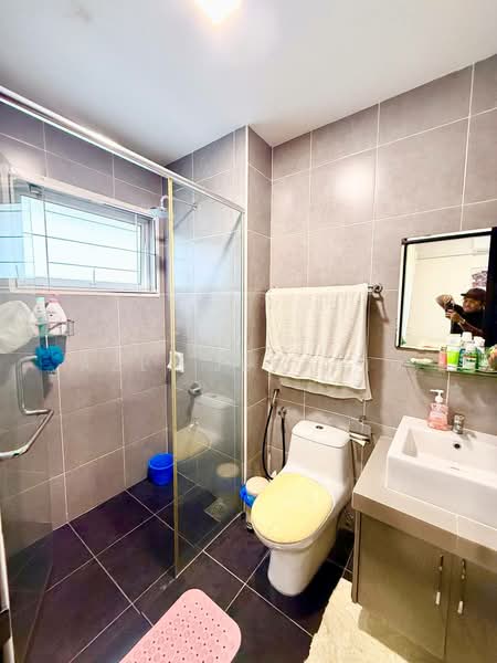 Rumah Berkembar untuk Dijual di Perdana Lakeview East (Cyberjaya) - Azli Ibrahim - Bathroom - PropertyGuru.com.my